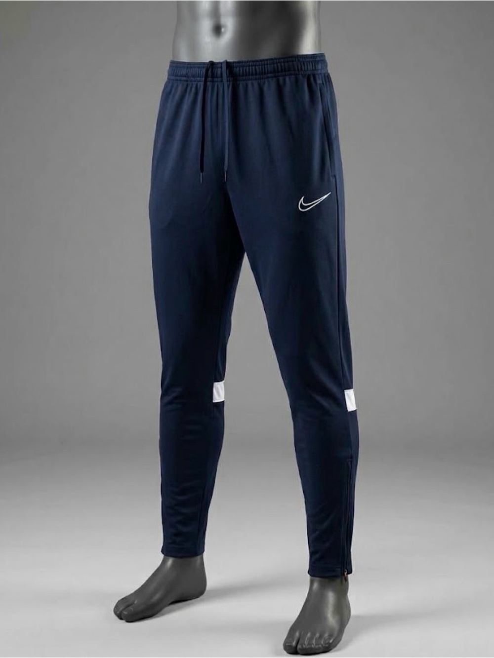 Nike Men’s Navy Jogger Sweatpants with White Swoosh